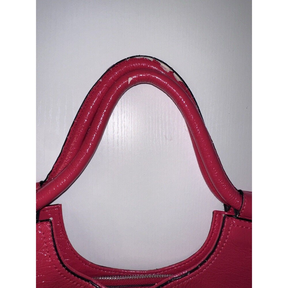 GUESS Red Ruched Shoulder Bag Large - Picture 3 of 10